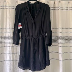 Babaton aritizia knee-length black vneck dress 3/4 length sleeve NWT size small